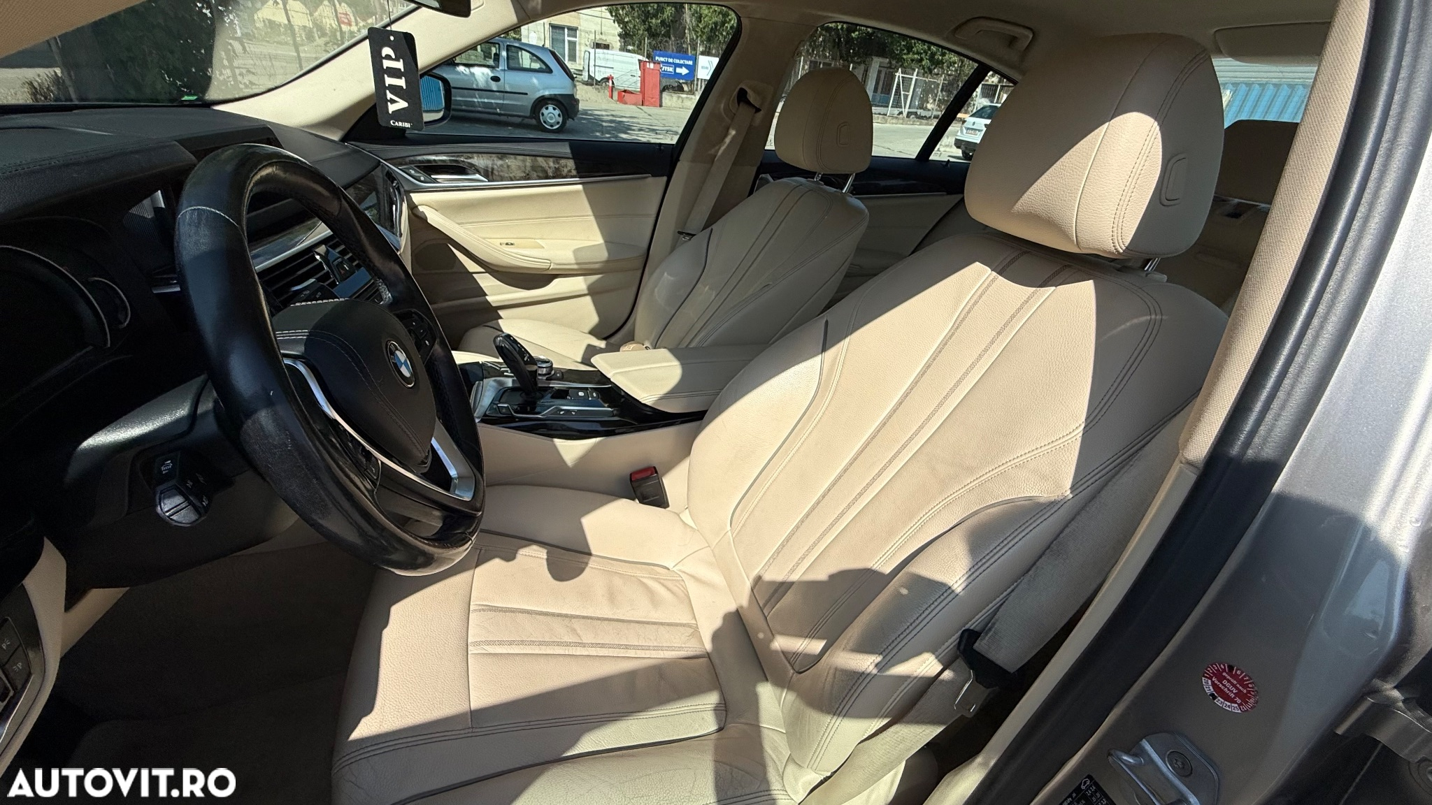 BMW Seria 5 520d xDrive AT - 11
