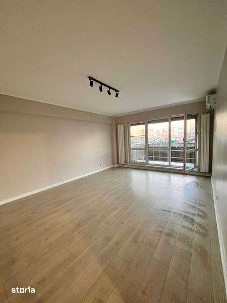 Pretabil birou/firma, zona Porsche/Audi, parter, nemobilat/neutilat — fotografia 1