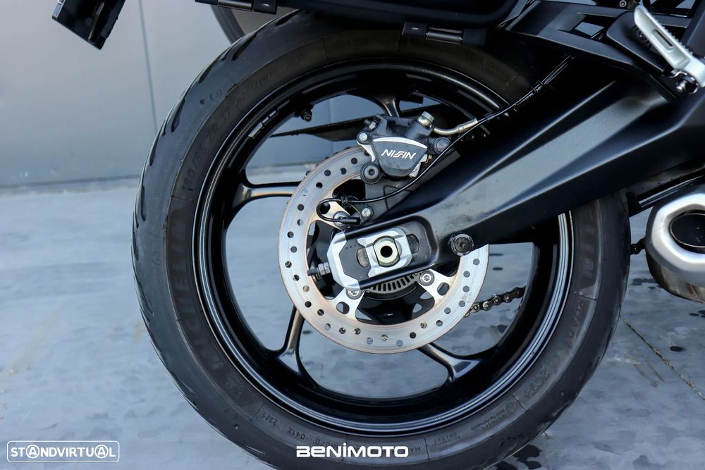 Triumph Tiger Sport - 18