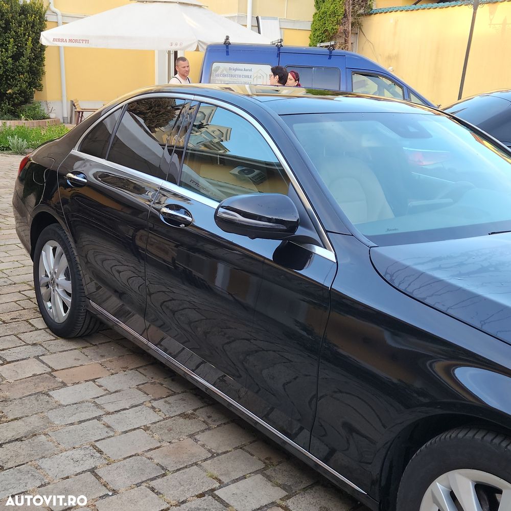 Mercedes-Benz C 200 4MATIC 9G-TRONIC AMG Line - 3