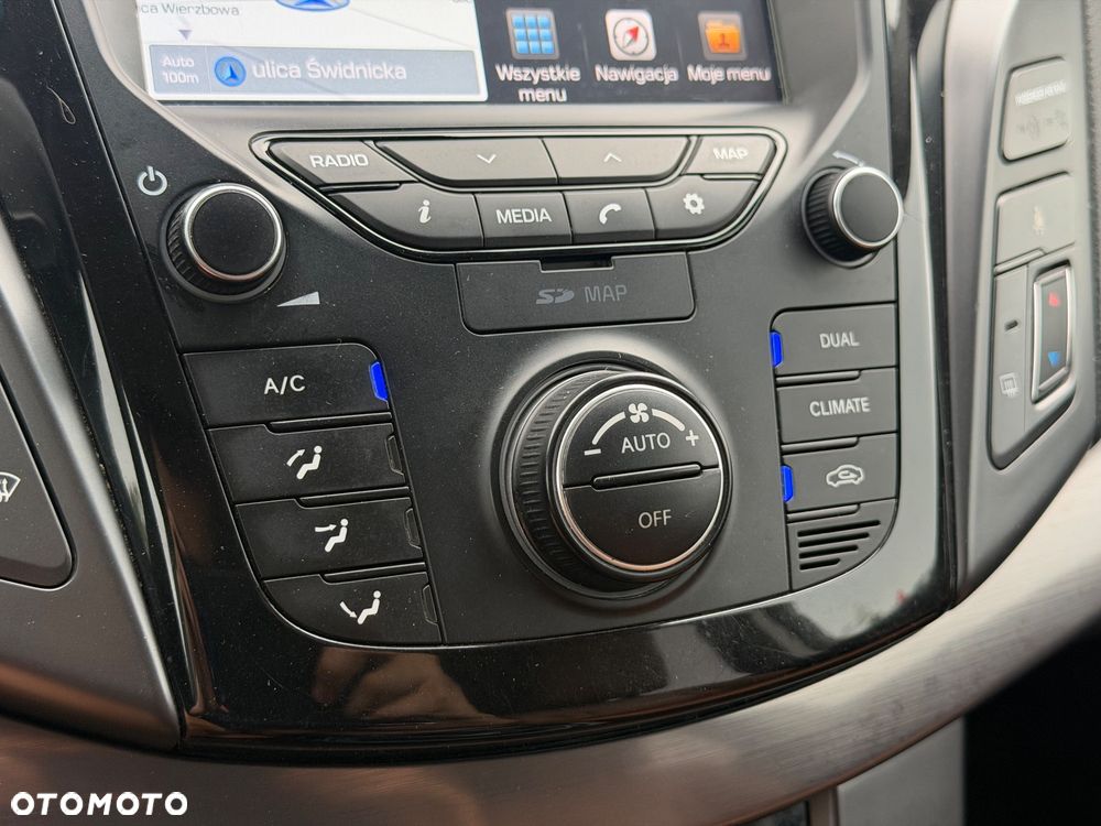 Hyundai i40 Kombi 2.0 Premium - 21