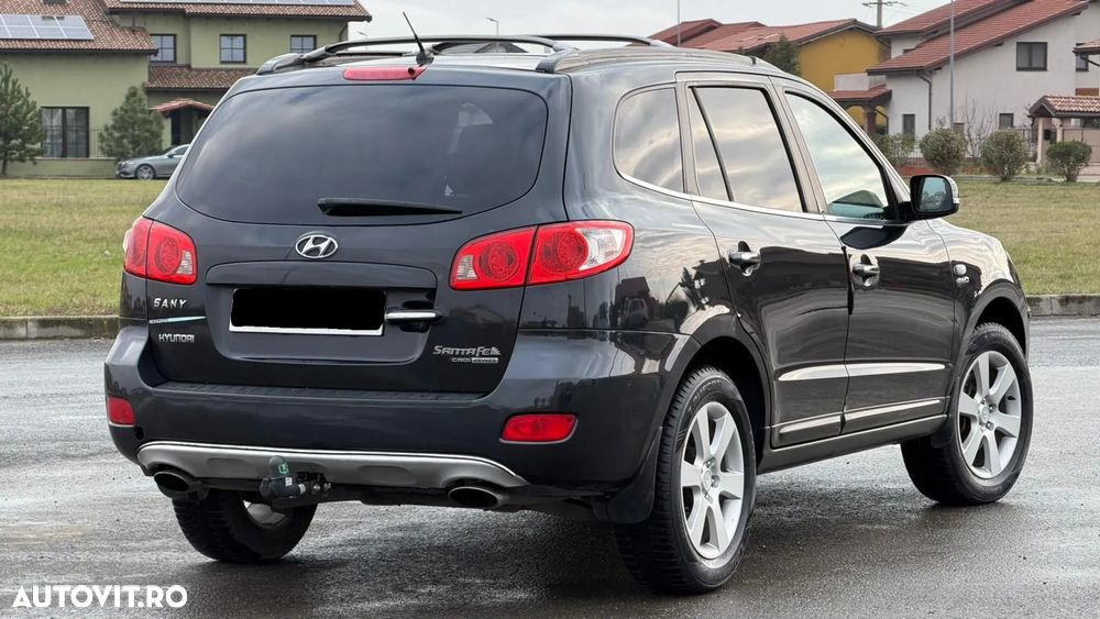 Hyundai Santa Fe - 4