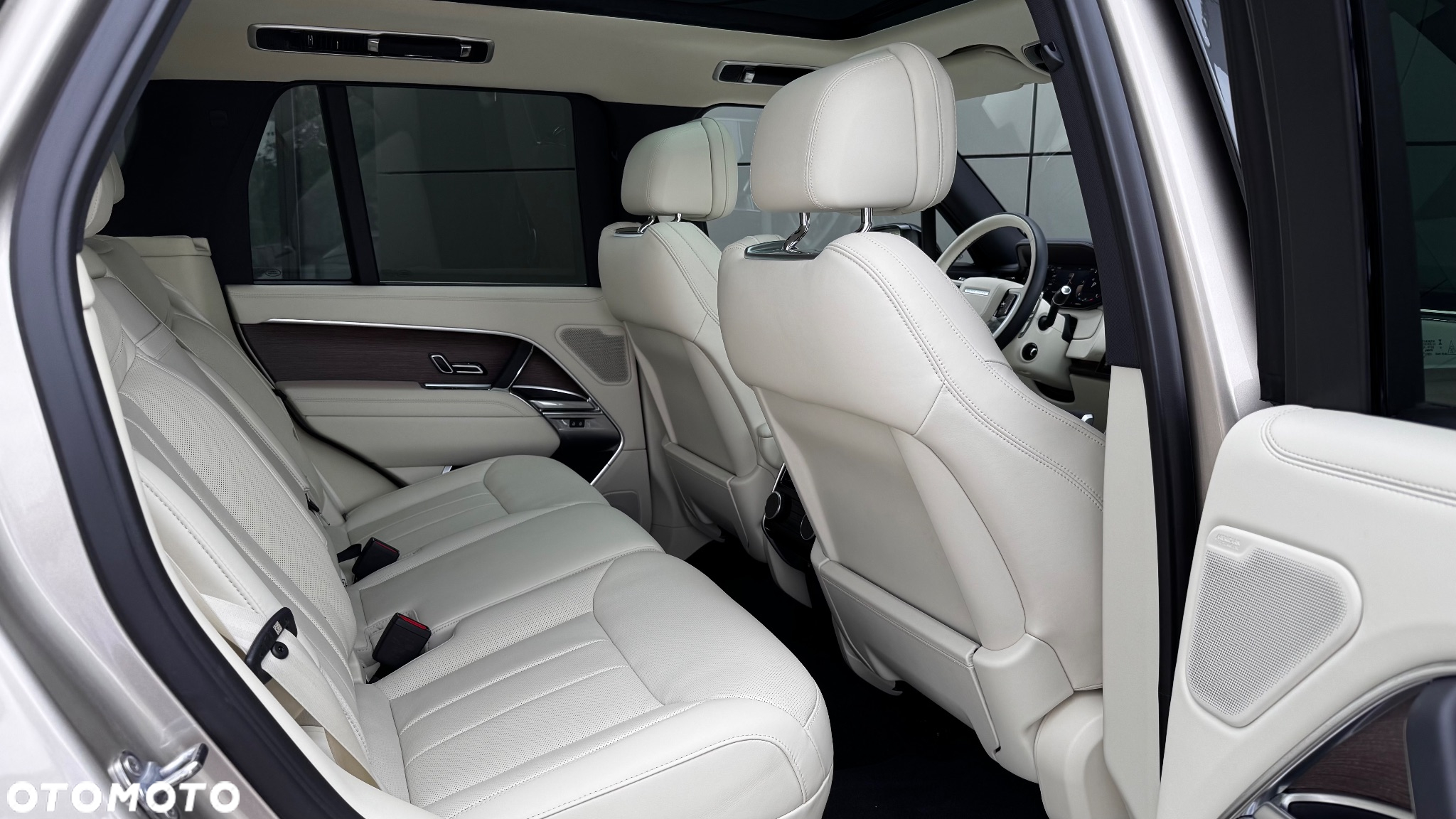 Land Rover Range Rover - 12