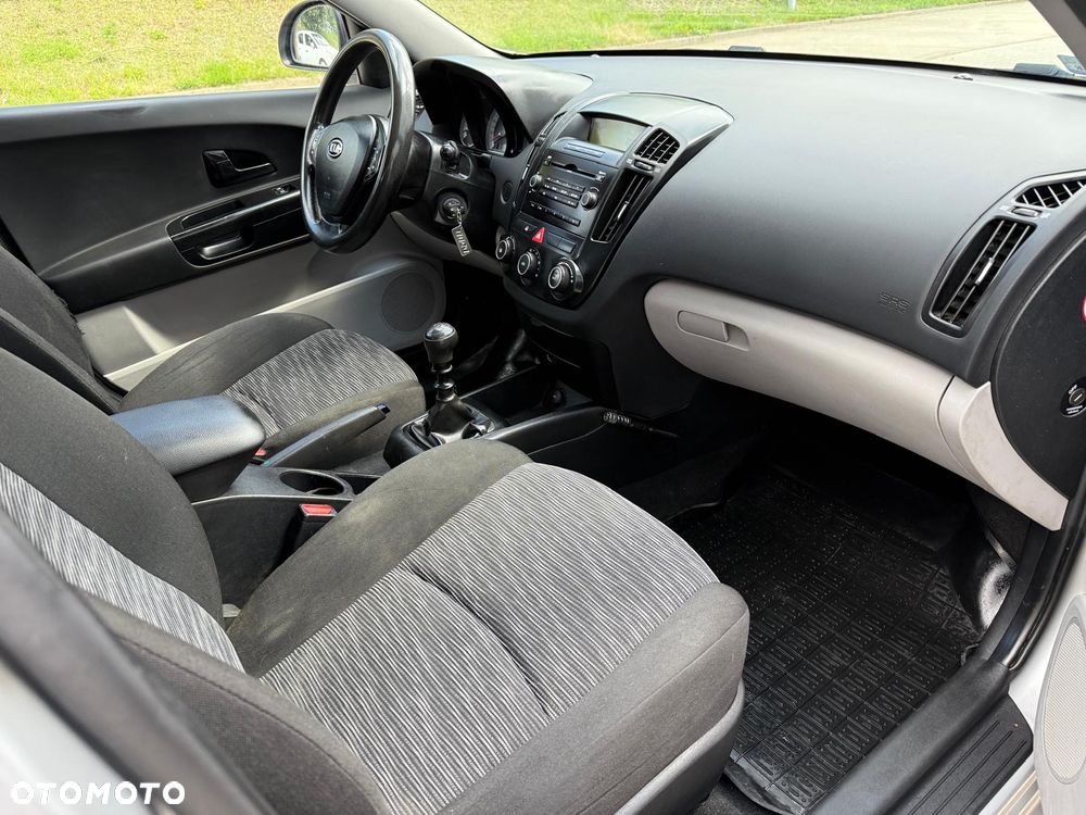 Kia Ceed 1.6 Comfort - 7