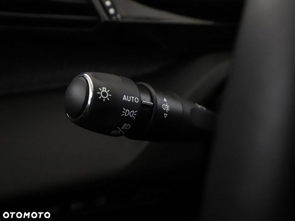 Peugeot 408 1.6 Plug-In Hybrid 180 Allure EAT8 - 39