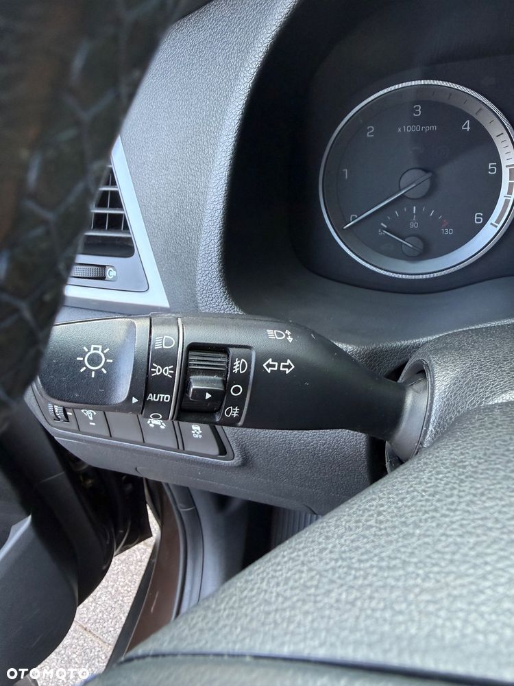 Hyundai Tucson 1.7 CRDI BlueDrive Comfort 2WD DCT - 16