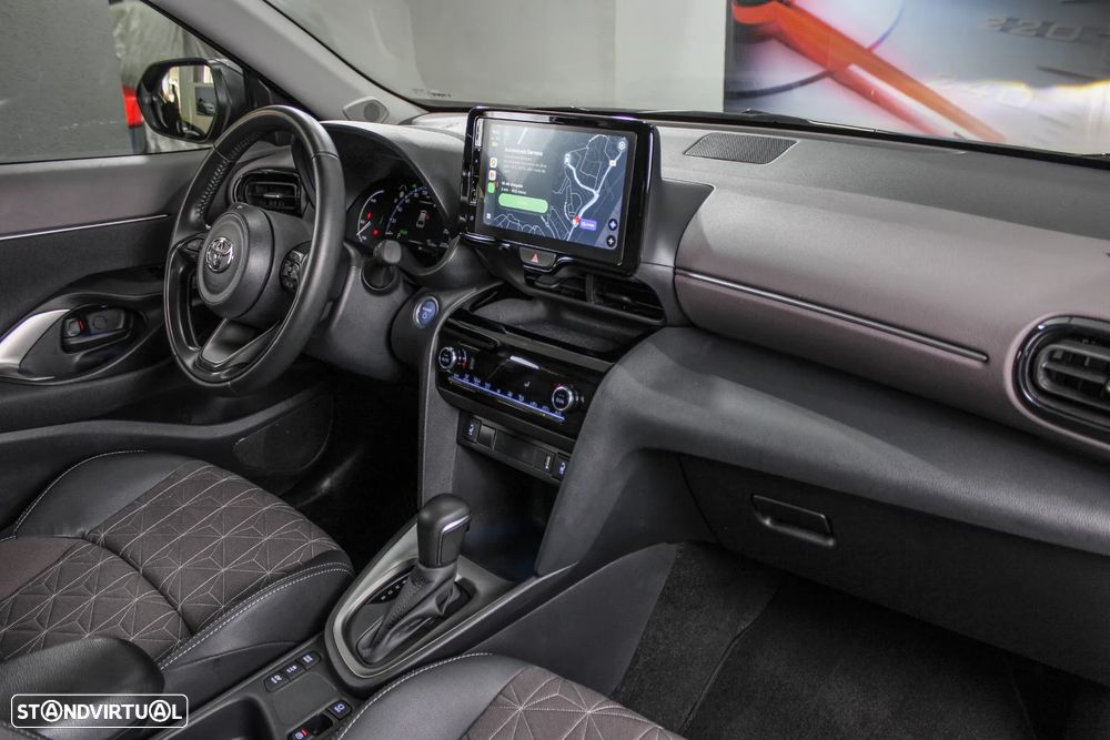 Toyota Yaris Cross 1.5 HDF Luxury - 30