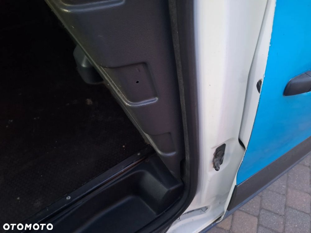 Peugeot Partner - 13