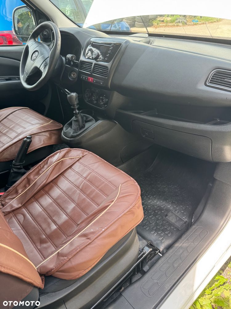 Opel Combo - 31