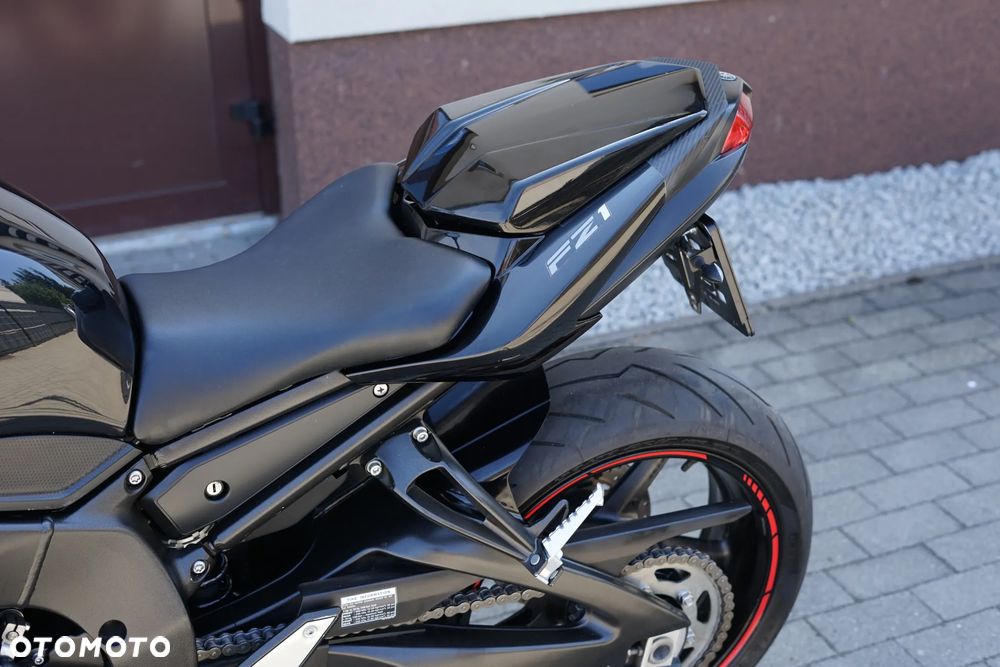 Yamaha FZ - 25
