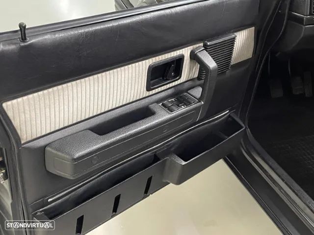 Volvo 244 - 18