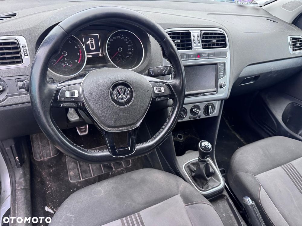 Volkswagen Polo 1.2 TSI BMT Highline Perfectline - 11