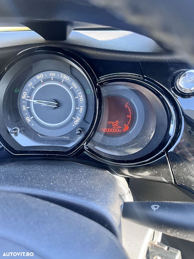 Citroën C3 1.6 HDI Exclusive - 8