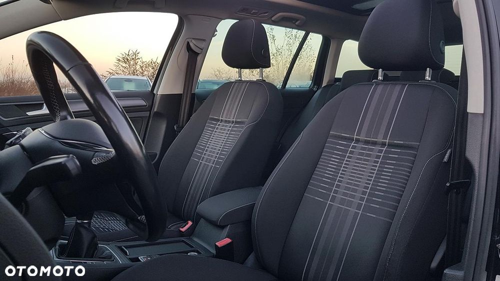 Volkswagen Golf Variant 2.0 TDI BlueMotion Technology Lounge - 20