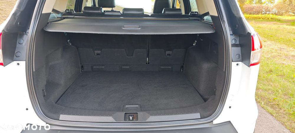 Ford Kuga 1.5 EcoBoost 2x4 Titanium - 23