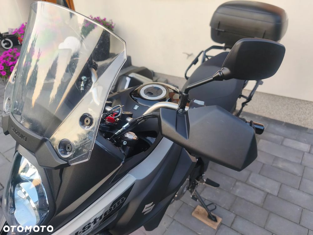 Suzuki V-STROM - 23