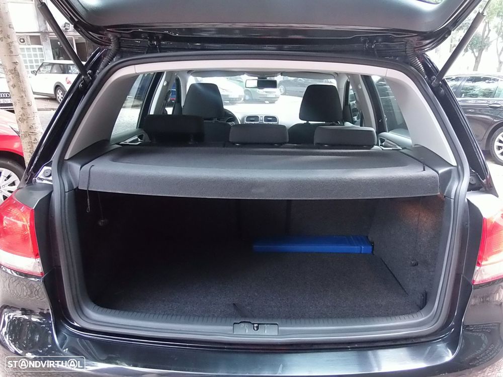 VW Golf 1.6 TDi Highline - 20