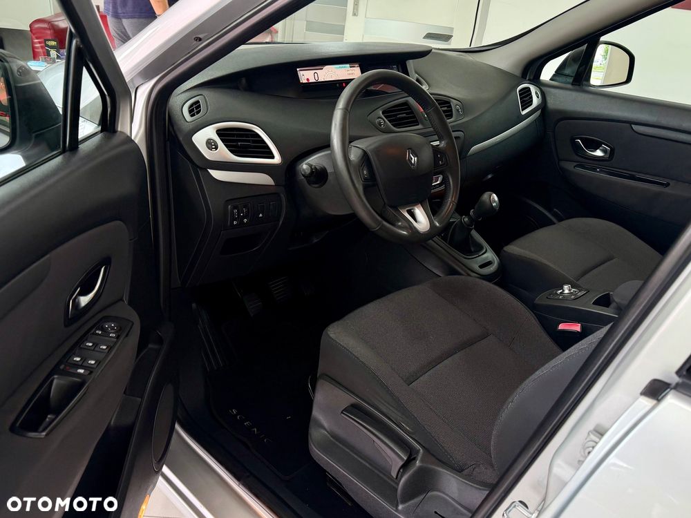 Renault Scenic 1.6 16V 110 LIMITED - 17