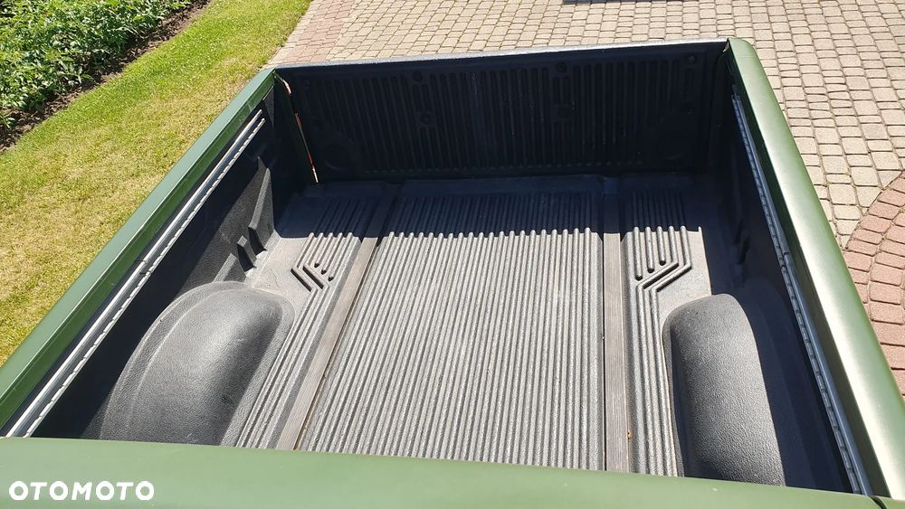 Nissan Navara 2.5 D FE Long - 9