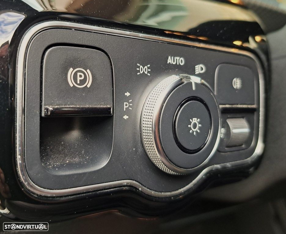 Mercedes-Benz A 180 d Style Plus Aut. - 22