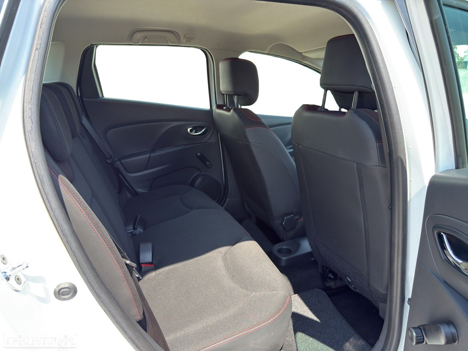 Renault Clio Sport Tourer 1.5 dCi Confort - 15