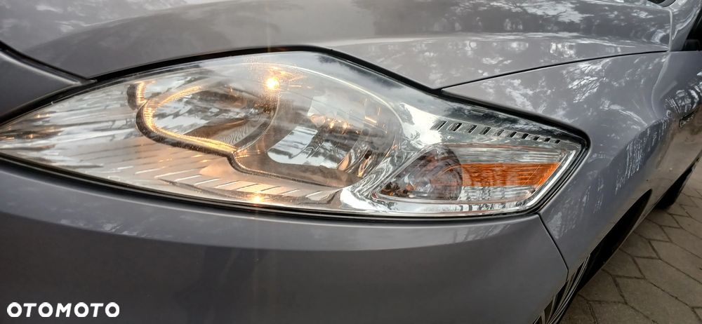 Ford Mondeo 2.0 TDCi Trend - 19