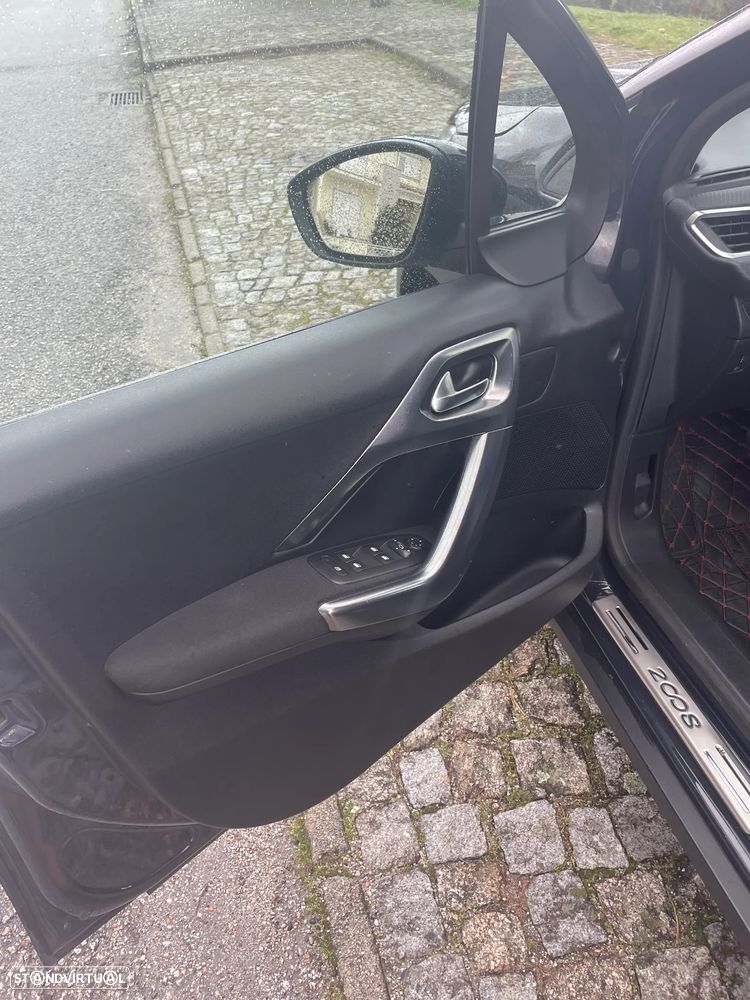 Peugeot 2008 PureTech 110 Stop&Start EAT6 Allure - 20