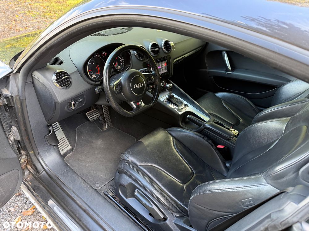 Audi TT Coupé - 14