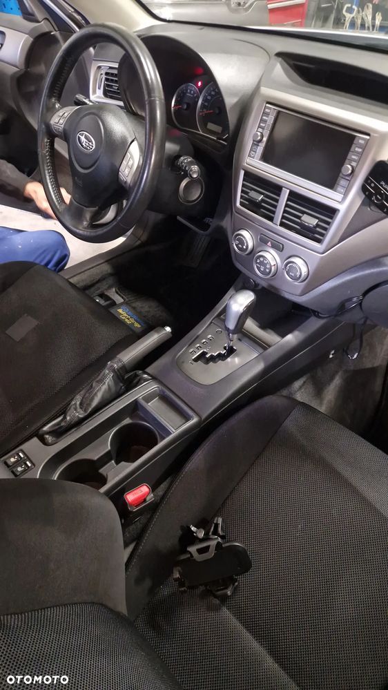 Subaru Impreza 2.0 RS - 25