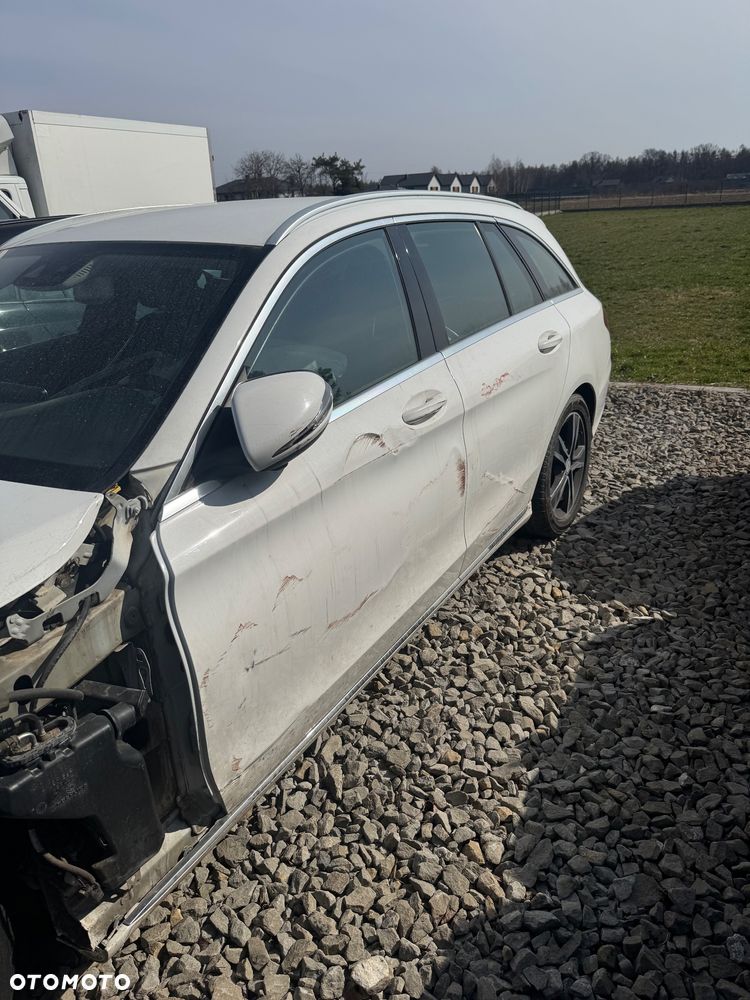 Mercedes-Benz Klasa C 180 9G-TRONIC Edition - 3