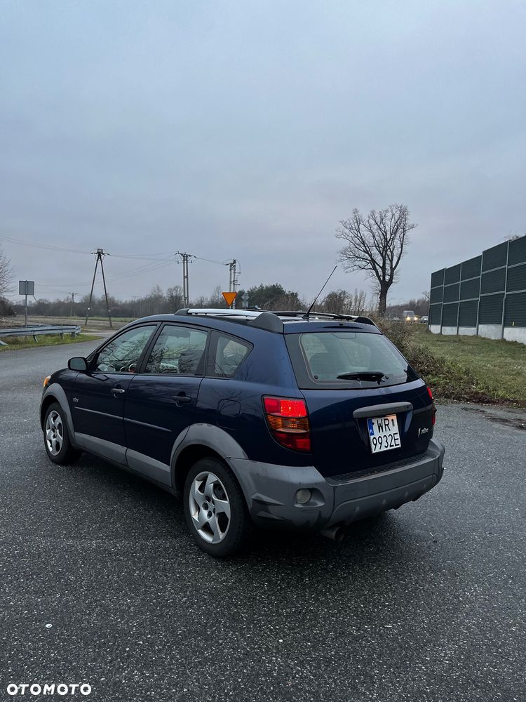 Pontiac Vibe - 4