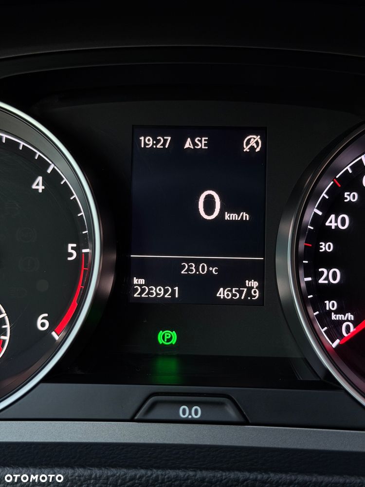 Volkswagen Golf 1.6 TDI BlueMotion Trendline - 19
