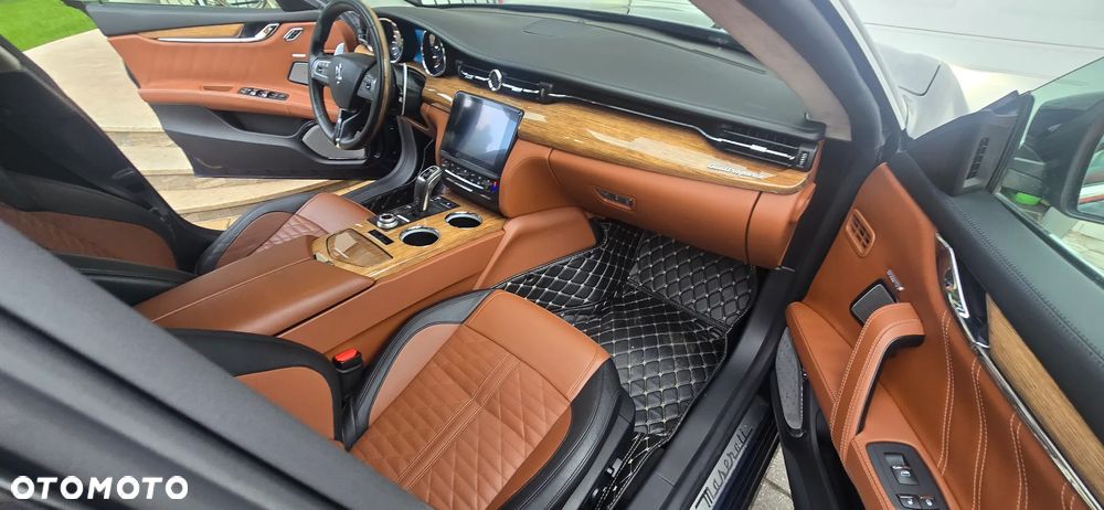 Maserati Quattroporte Q4 GranLusso - 17