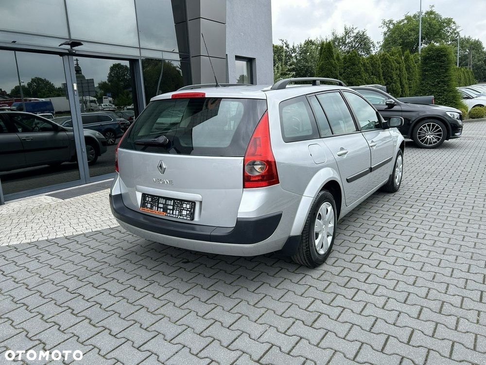 Renault Megane 1.6 Authentique - 4