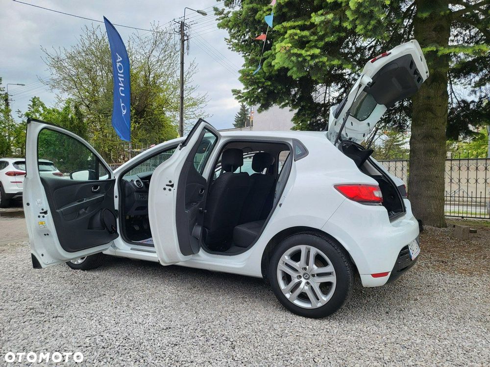 Renault Clio - 36