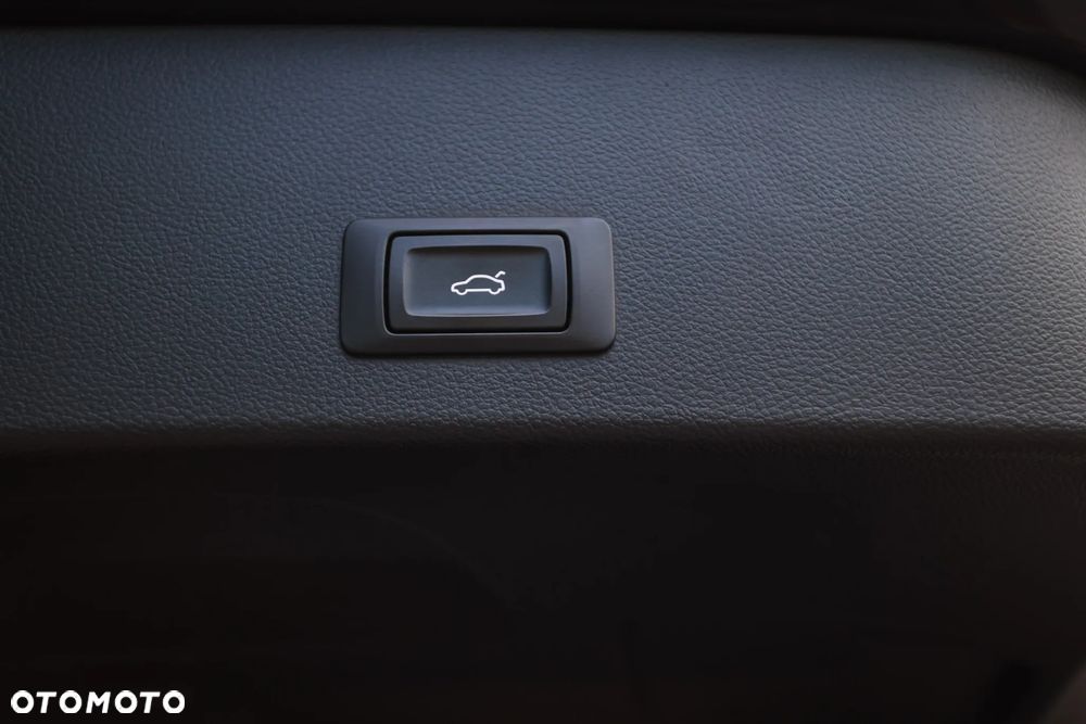 Audi A6 Avant 2.0 TDI Ultra DPF S tronic - 20