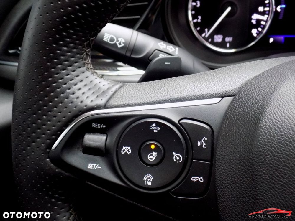 Opel Insignia - 31