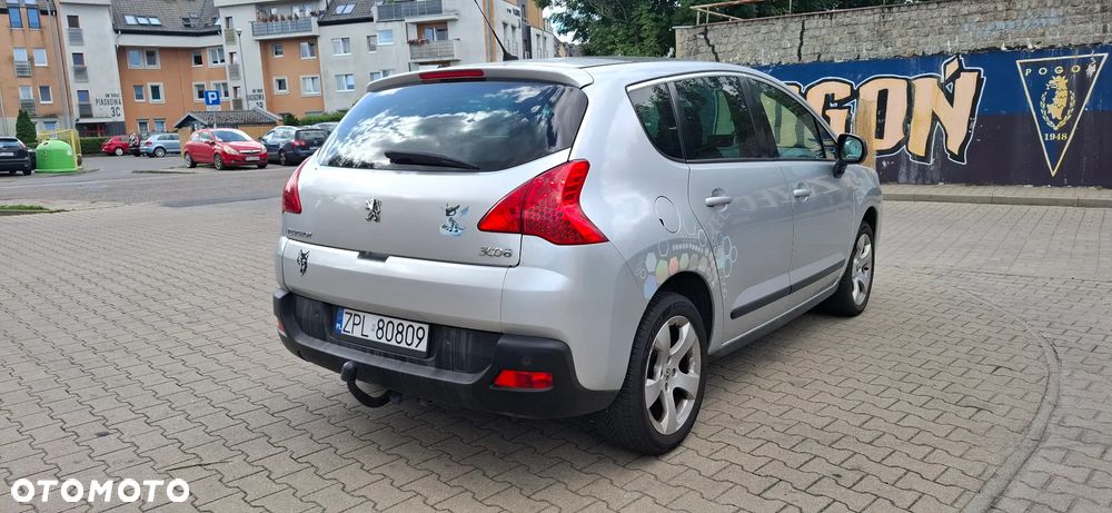 Peugeot 3008 1.6 HDi Premium - 5