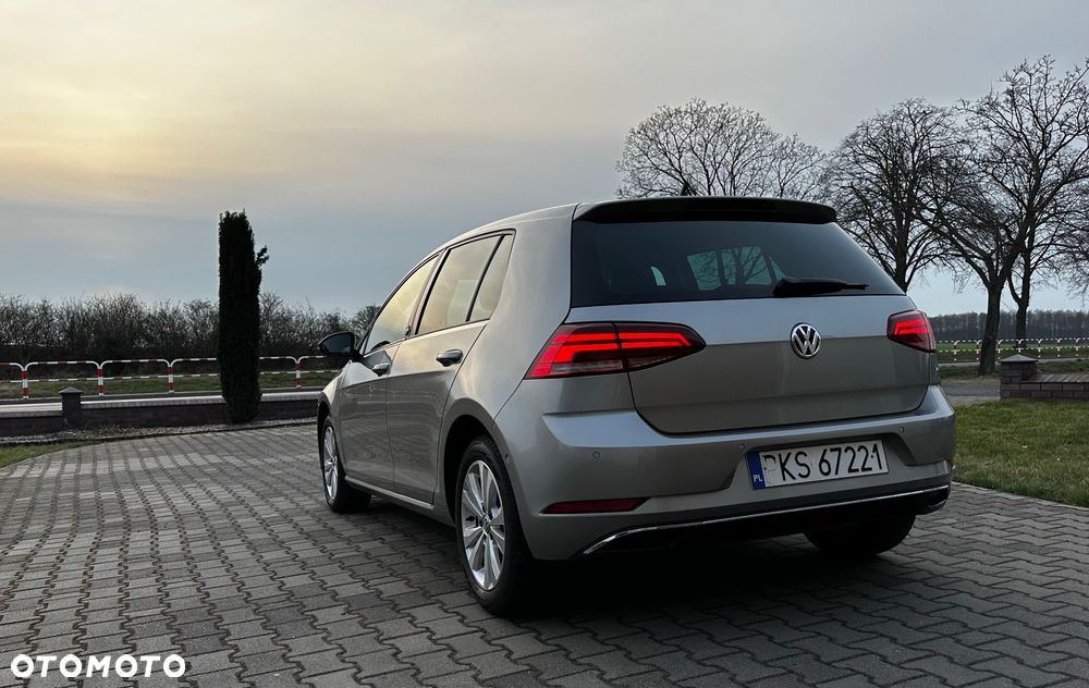 Volkswagen Golf 2.0 TDI Sound - 9
