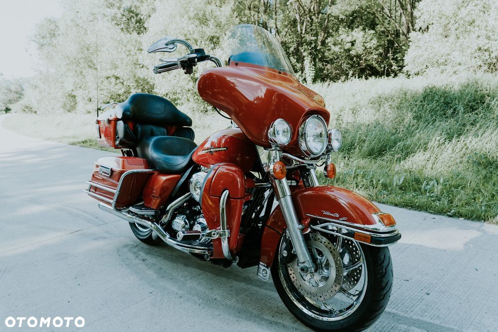 Harley-Davidson FLHTCU Ultra - 10