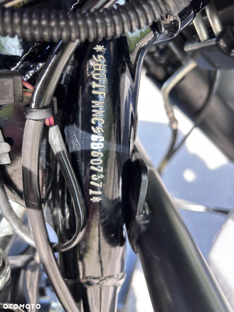 Harley-Davidson FLHS Electra Glide - 27