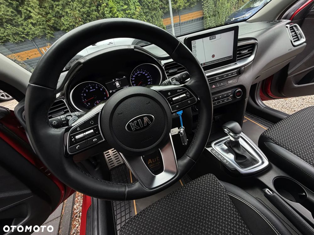 Kia Ceed - 29