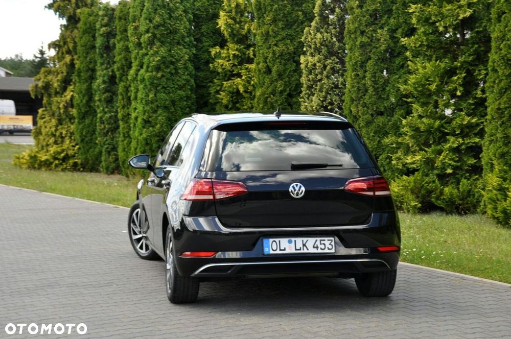 Volkswagen Golf - 15