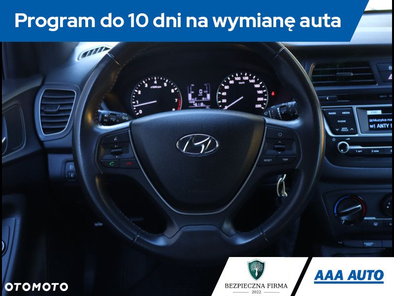 Hyundai i20 - 19
