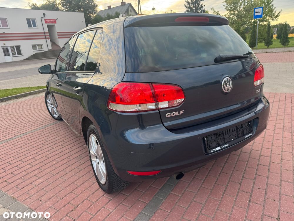 Volkswagen Golf 1.6 TDI Highline - 19