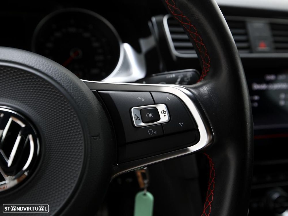 VW Golf 2.0 TSi GTi Performance - 18