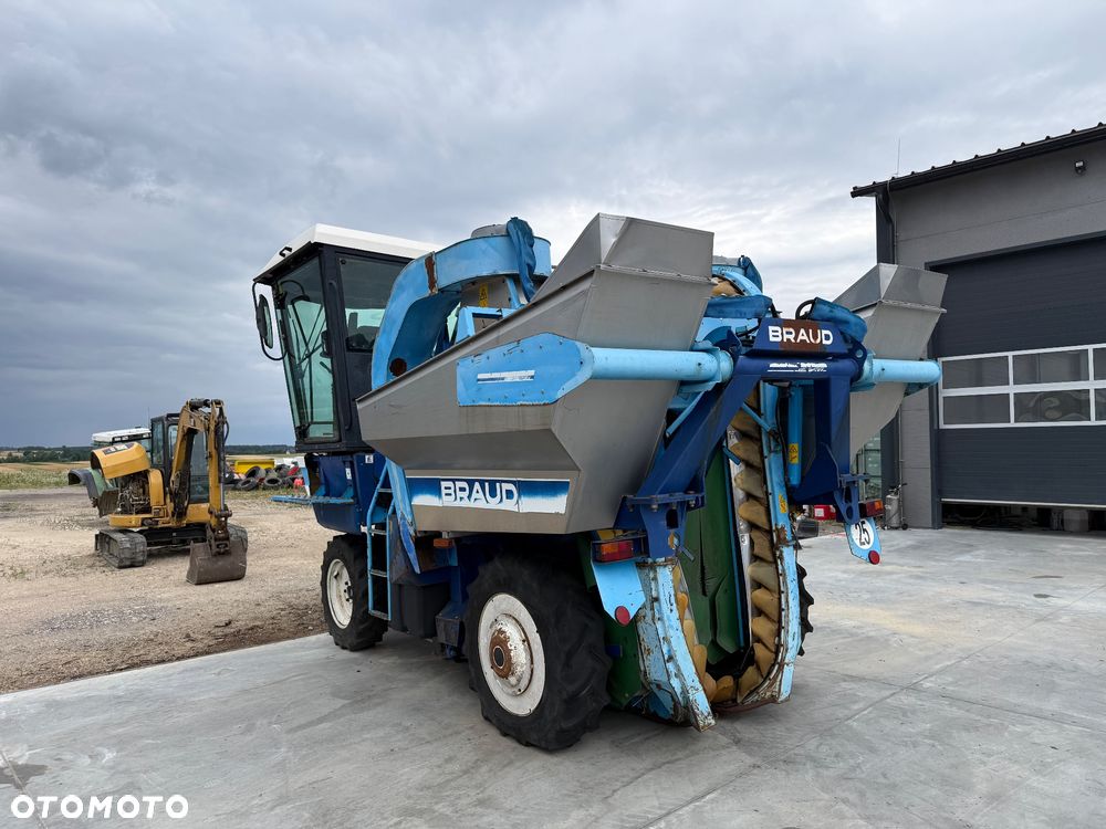 New Holland Braud SB33 - 2