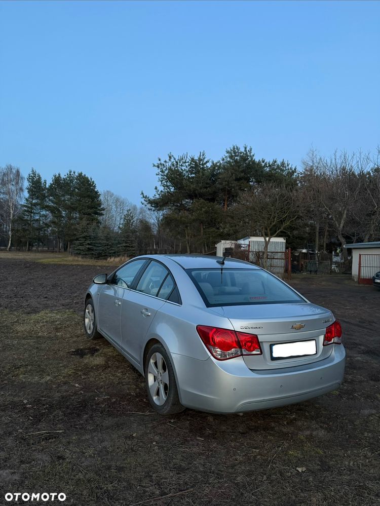 Chevrolet Cruze 1.8 LT - 4