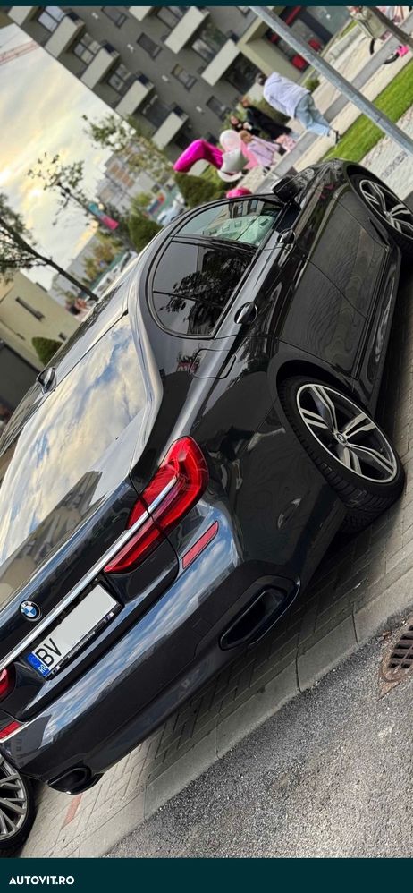 BMW Seria 7 - 8