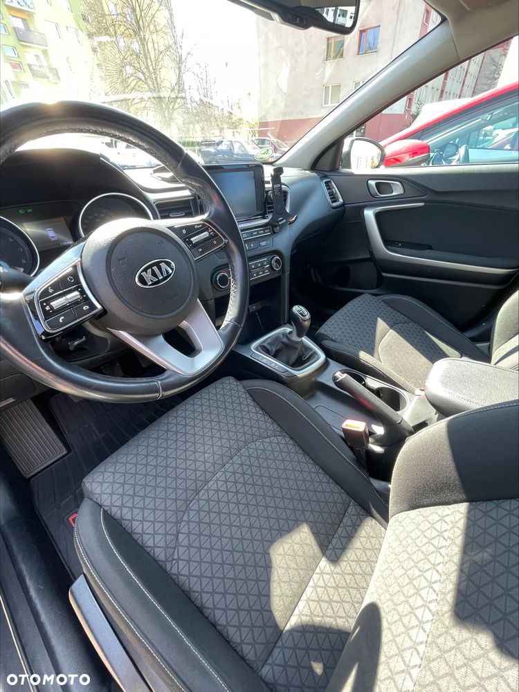 Kia Ceed 1.4 T-GDI M - 12